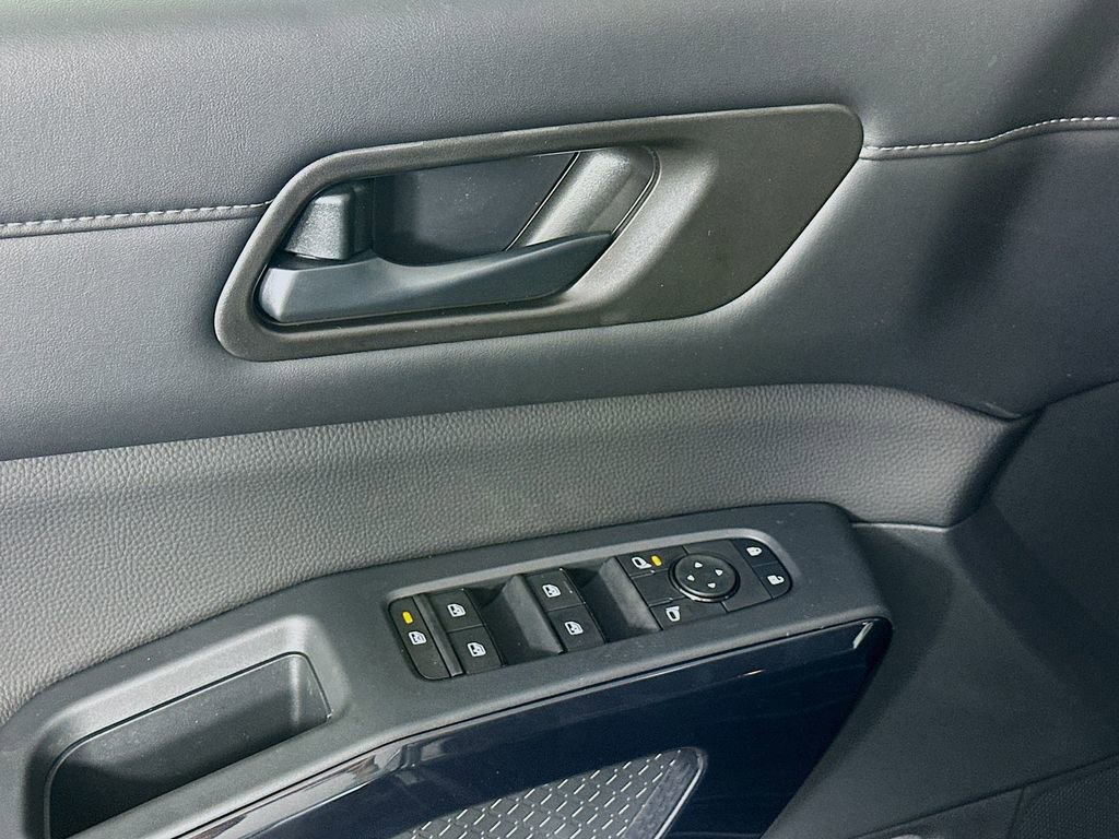 New 2026 Nissan Pathfinder SV image 23