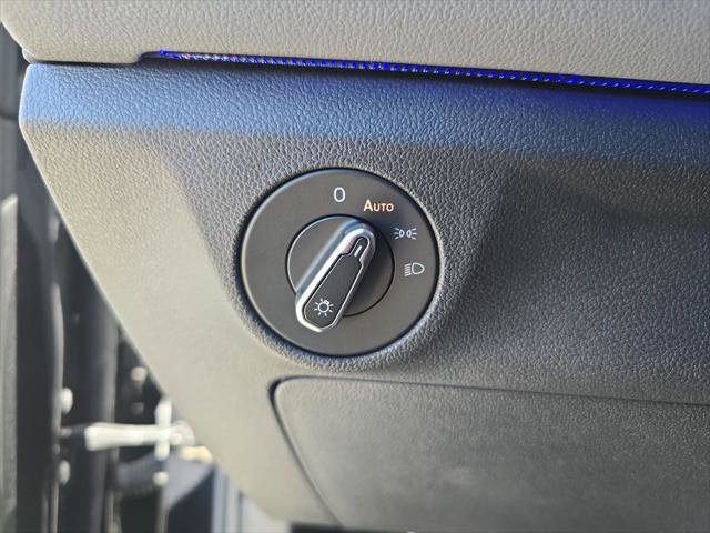 Used 2025 Volkswagen Jetta GLI Autobahn FWD image 26