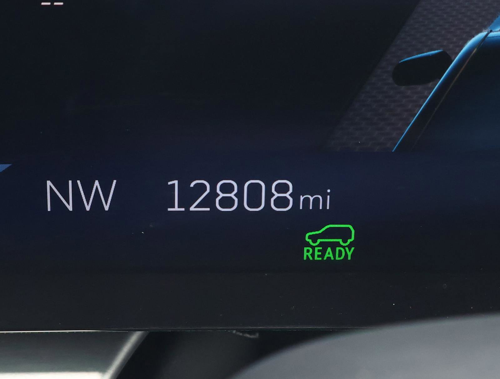 Certified 2024 Cadillac Lyriq Luxury image 32