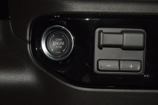 New 2026 Chevrolet Silverado 1500 LTZ w/ LTZ Premium Package AWD/4WD image 35