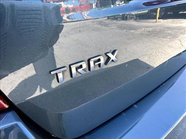 Used 2021 Chevrolet Trax LT w/ Driver Confidence Package FWD image 30