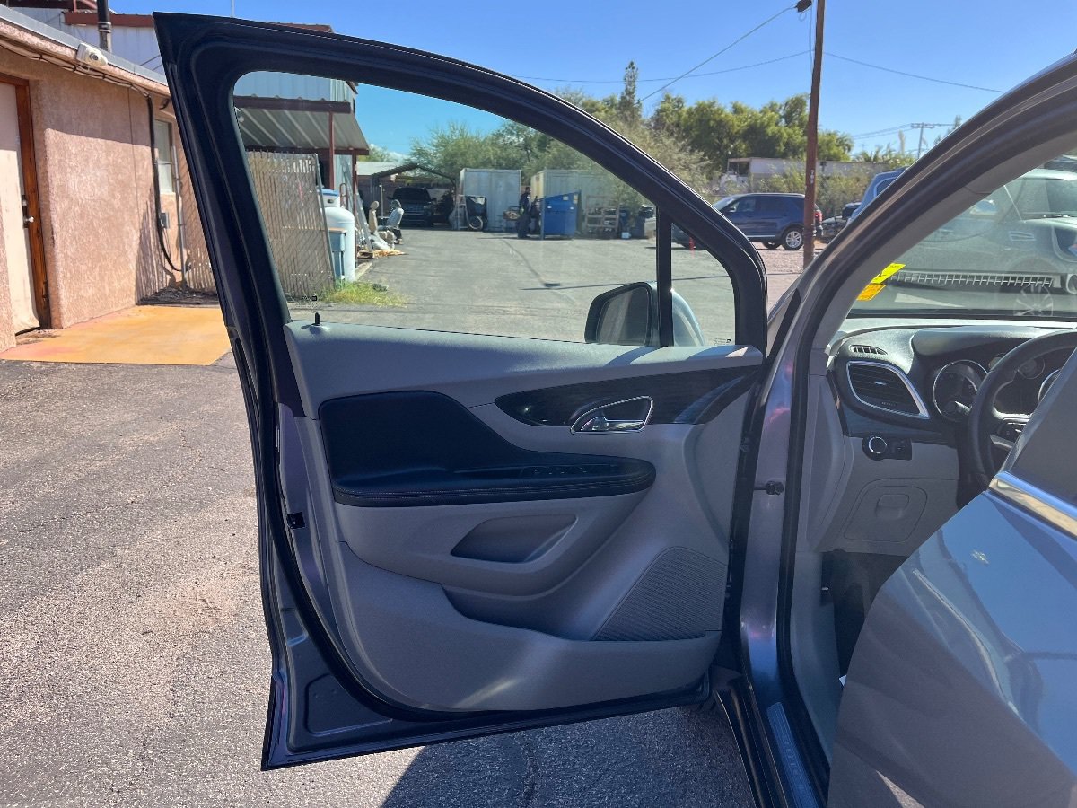 Used 2015 Buick Encore FWD image 26