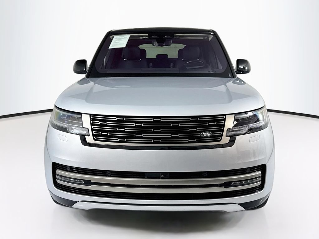 Used 2023 Land Rover Range Rover SE AWD/4WD image 2