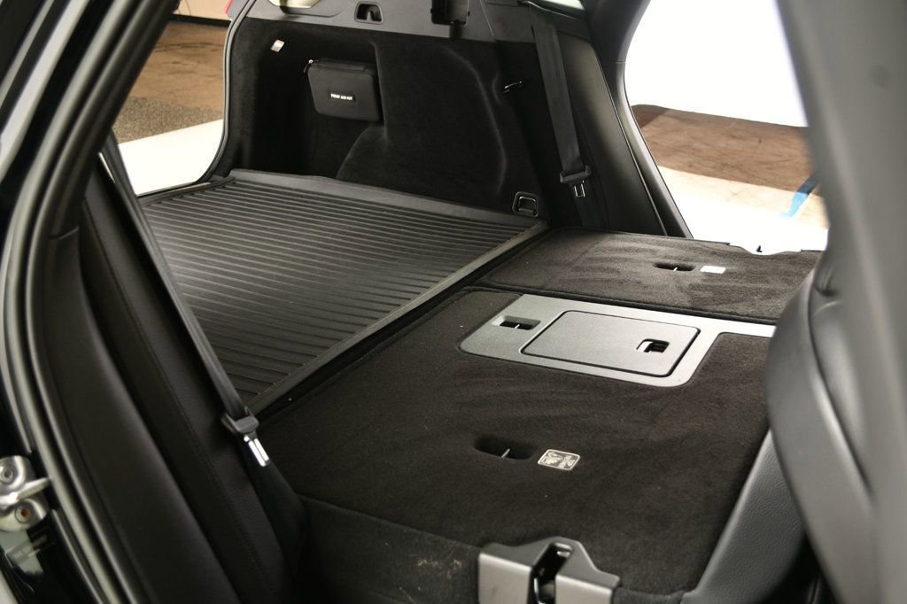 Used 2022 Volvo XC60 B5 Momentum w/ Protection Package Premier image 65