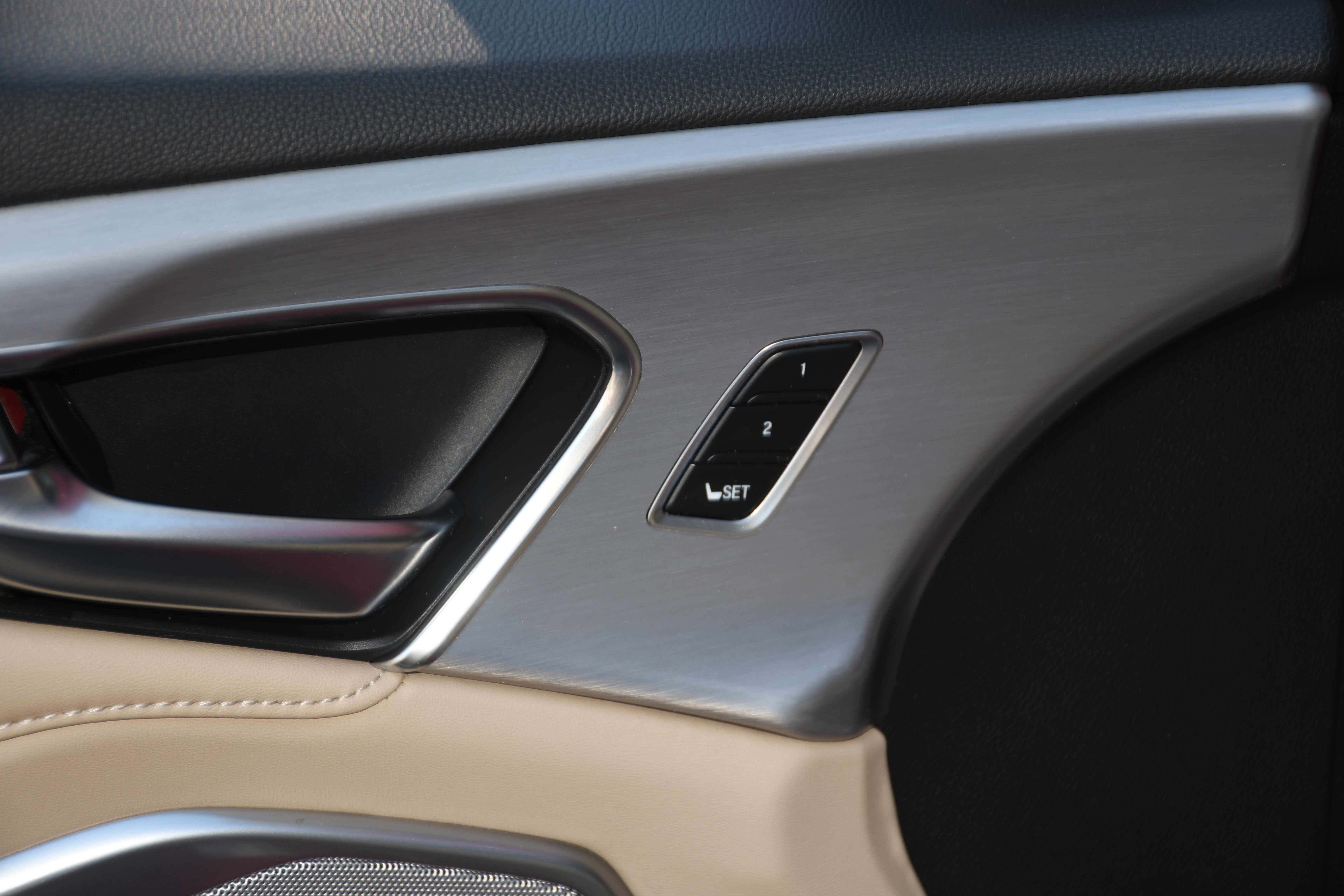 Used 2019 Acura RDX FWD w/ Technology Package image 16