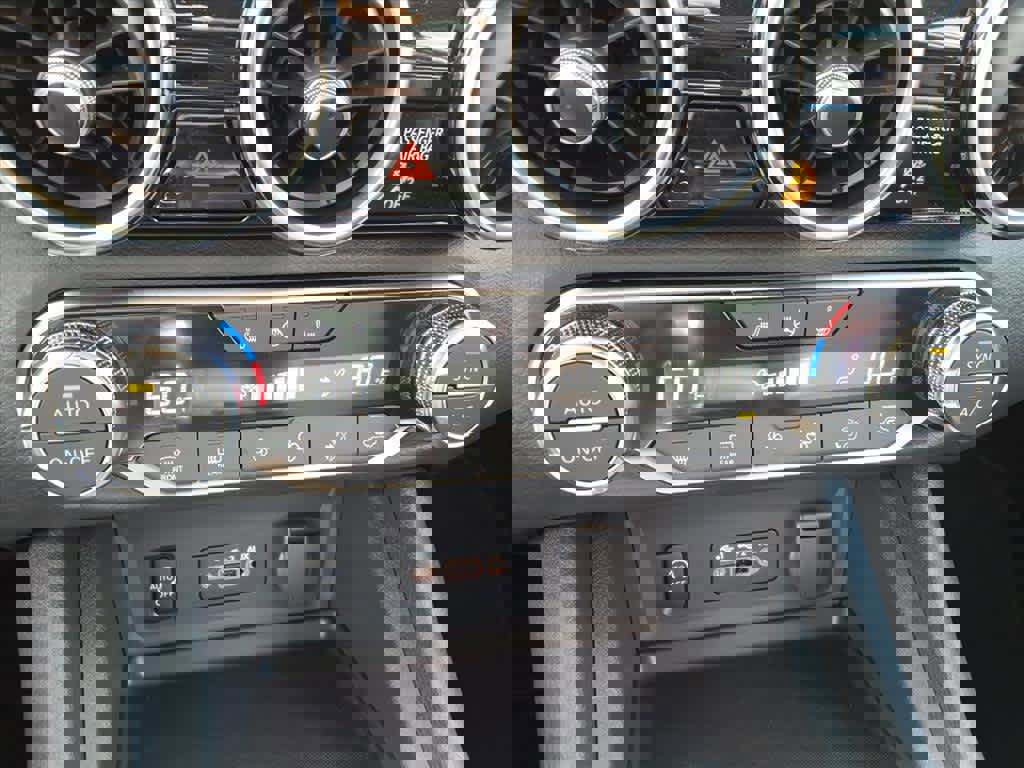 Used 2025 Nissan Sentra SV w/ All-Weather Package image 22