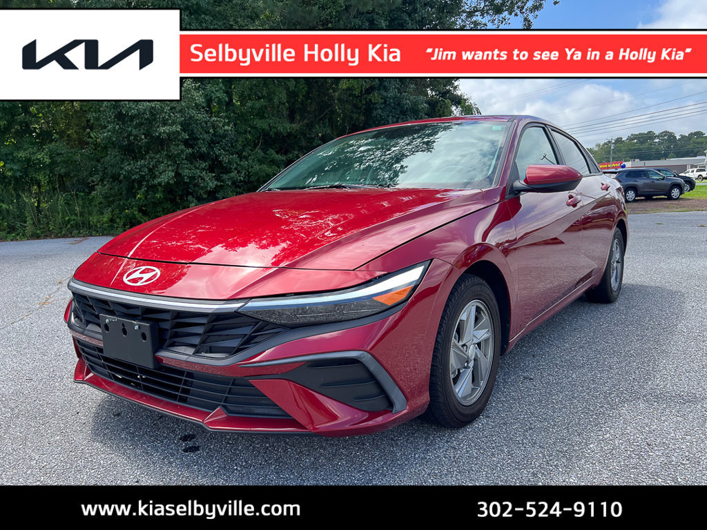 Used 2024 Hyundai Elantra SE FWD image 1