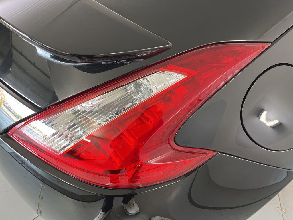 Used 2016 Nissan 370Z Touring w/ Aerodynamics Package RWD image 36