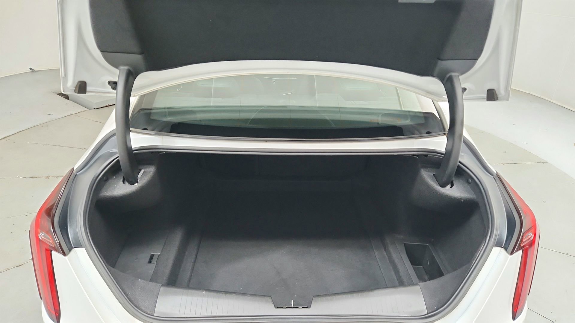 Certified 2023 Cadillac CT4 Luxury w/ Sun And Sound Package AWD/4WD image 25