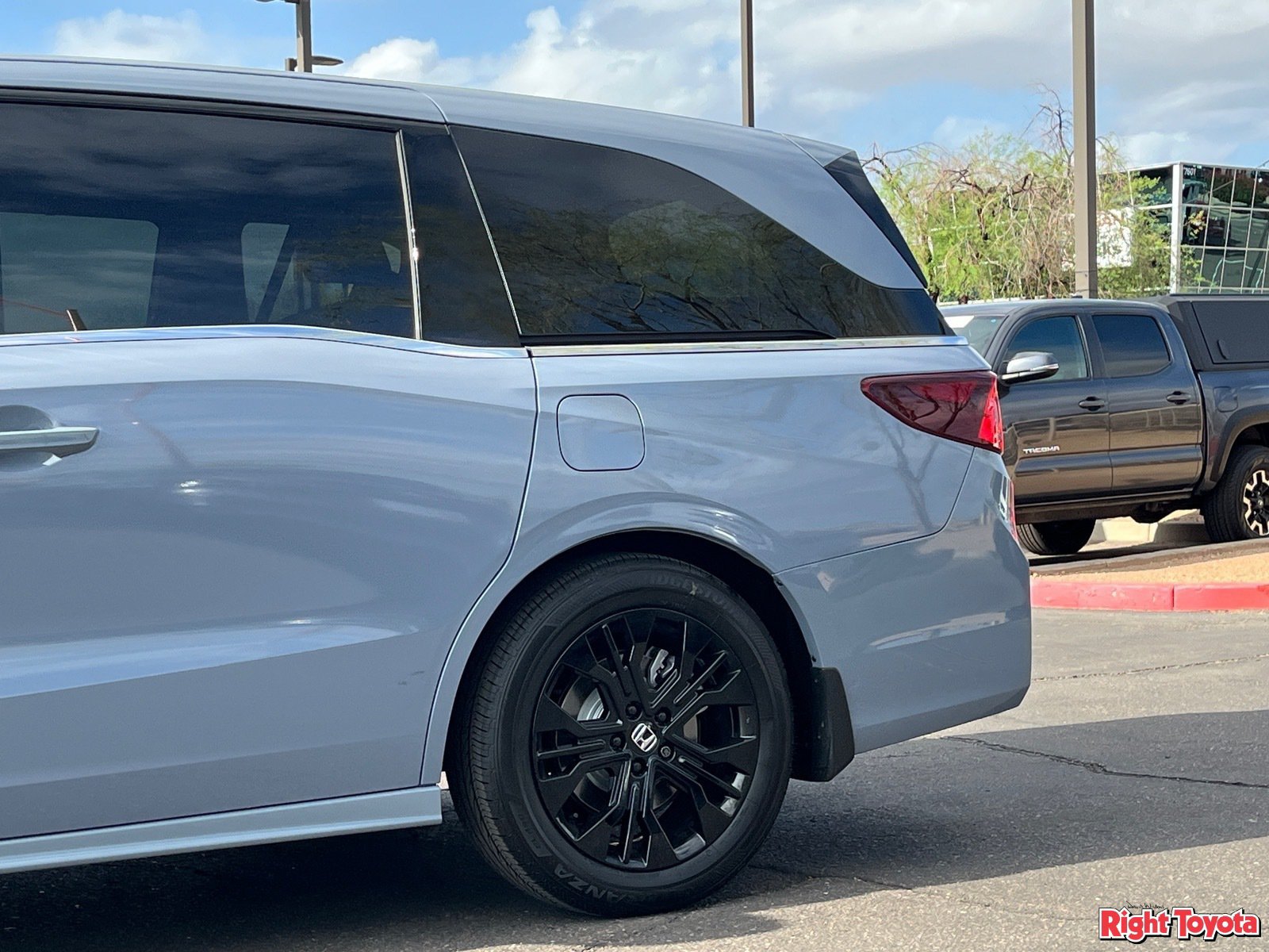 Used 2026 Honda Odyssey Sport-L image 11
