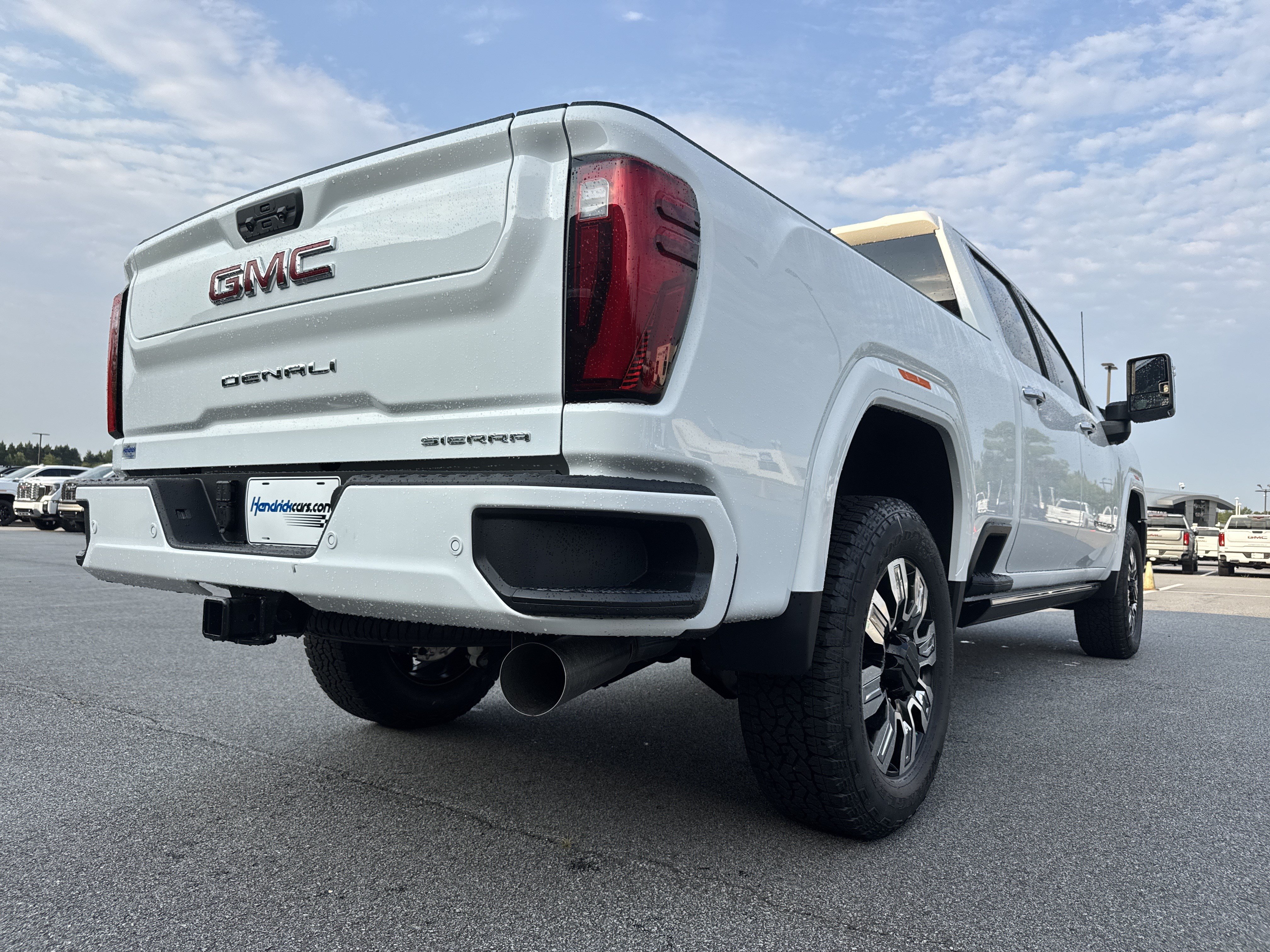 New 2026 GMC Sierra 2500 Denali w/ Denali Reserve Package AWD/4WD image 10