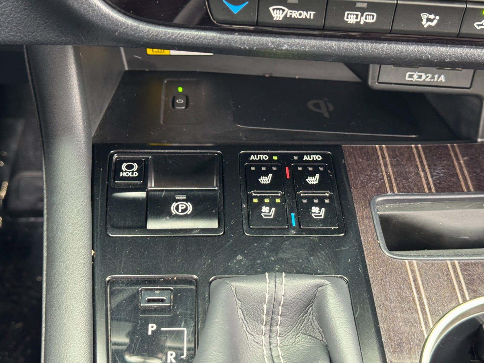 Used 2021 Lexus RX 350L Luxury w/ Accessory Package image 29