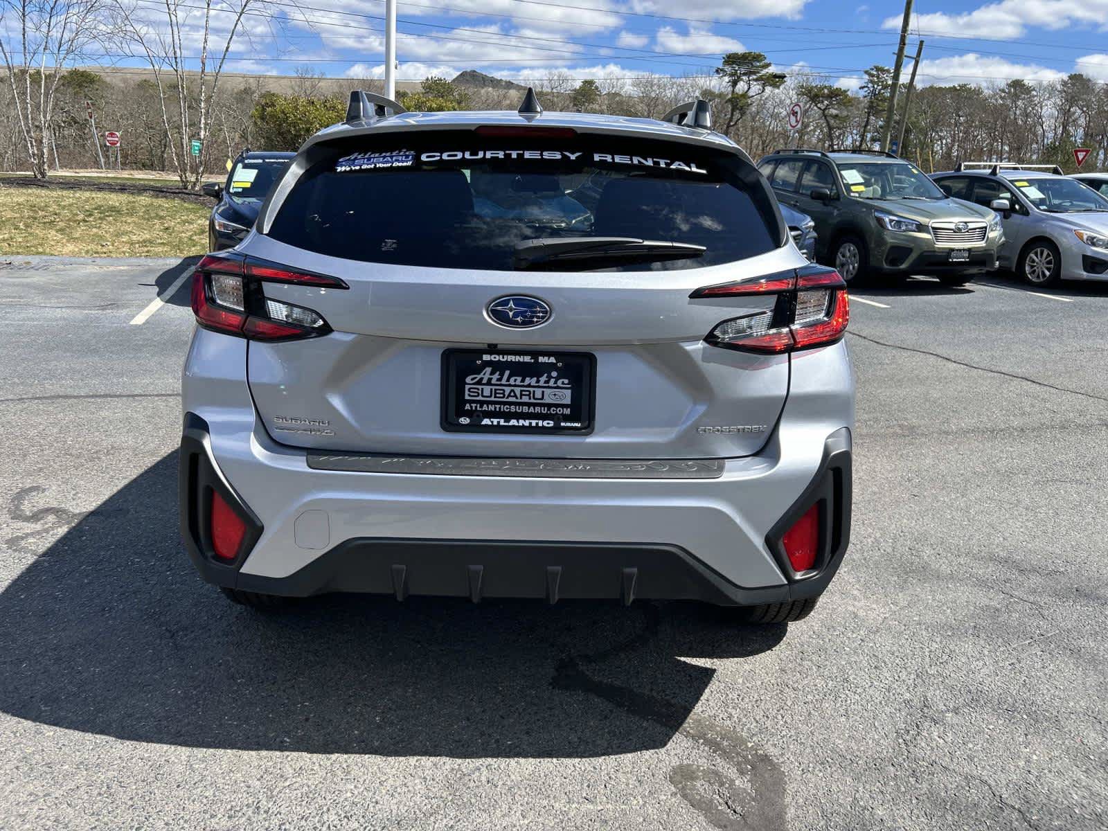 Used 2025 Subaru Crosstrek 2.5i Premium AWD/4WD image 4