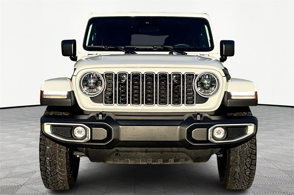 Used 2024 Jeep Wrangler Sahara image 3