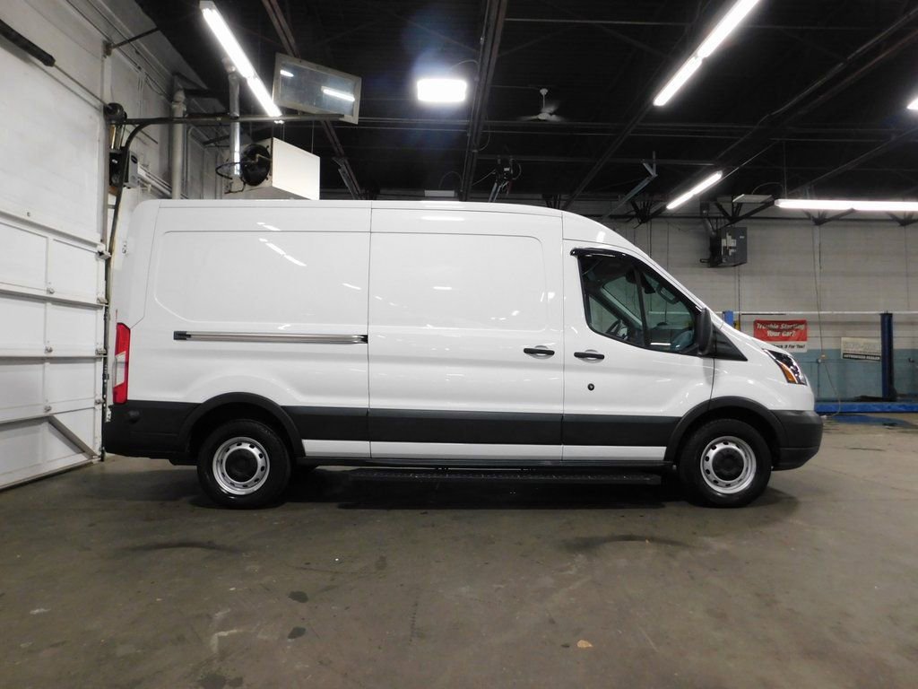 Used 2019 Ford Transit 250 148 Medium Roof RWD image 6