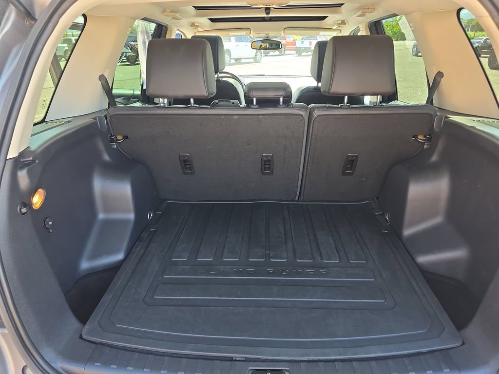 Used 2015 Land Rover LR2 AWD/4WD image 27