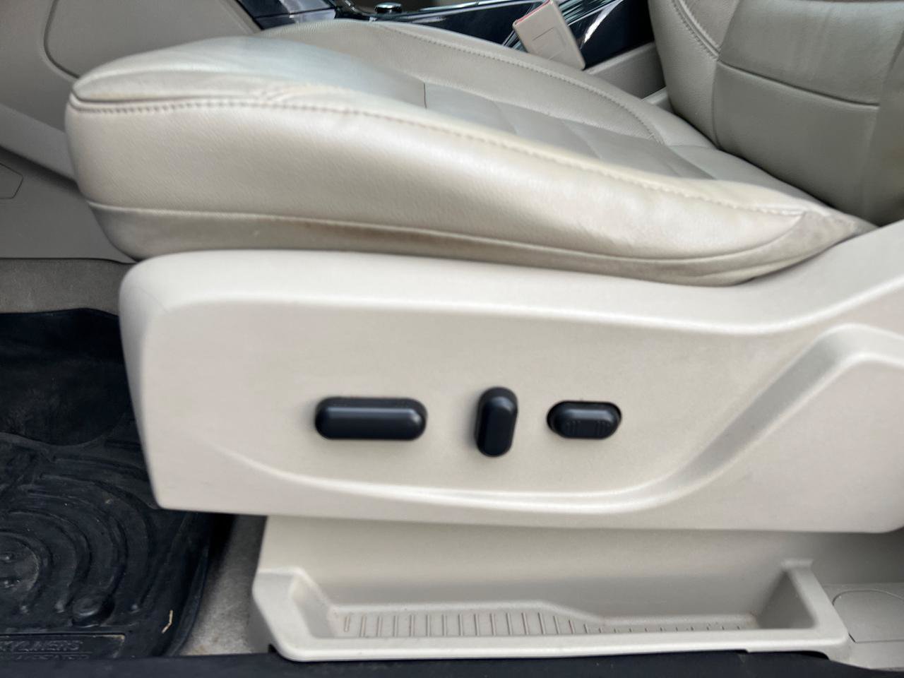 Used 2014 Ford Escape Titanium AWD/4WD image 18