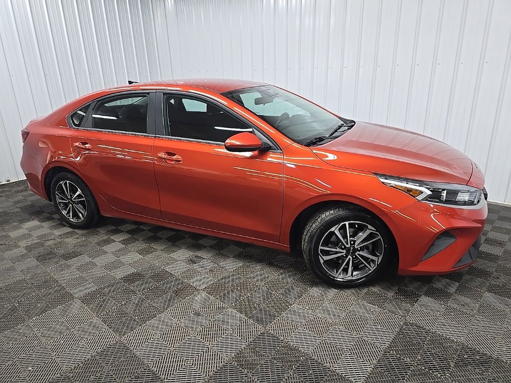 Used 2023 Kia Forte LXS video 1