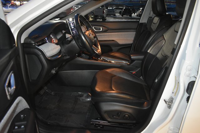 Used 2022 Jeep Compass Latitude w/ Sun and Sound Group image 13