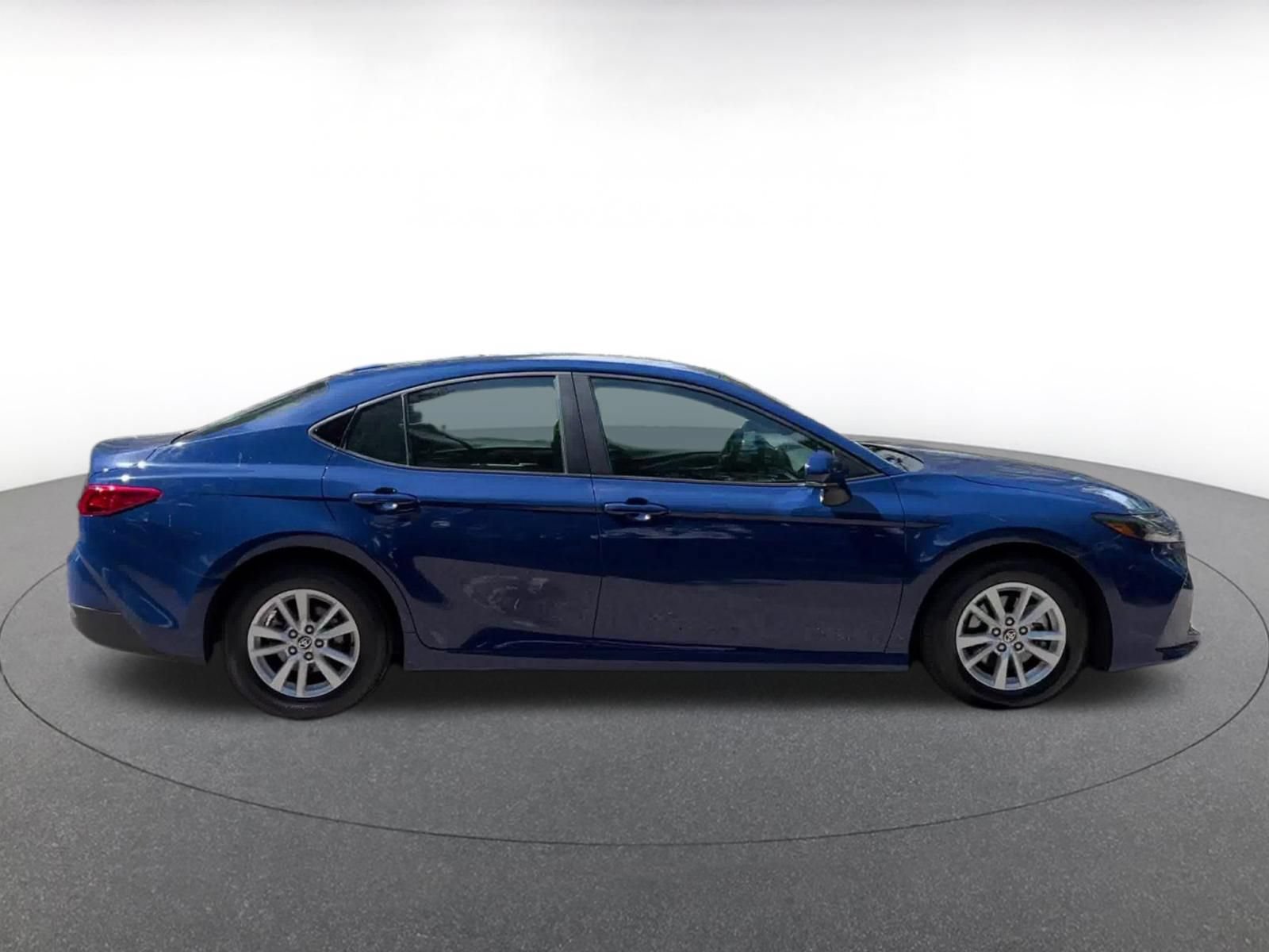 Used 2025 Toyota Camry LE FWD image 24