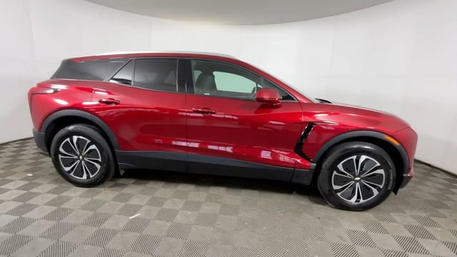 Used 2024 Chevrolet Blazer EV LT AWD/4WD image 3