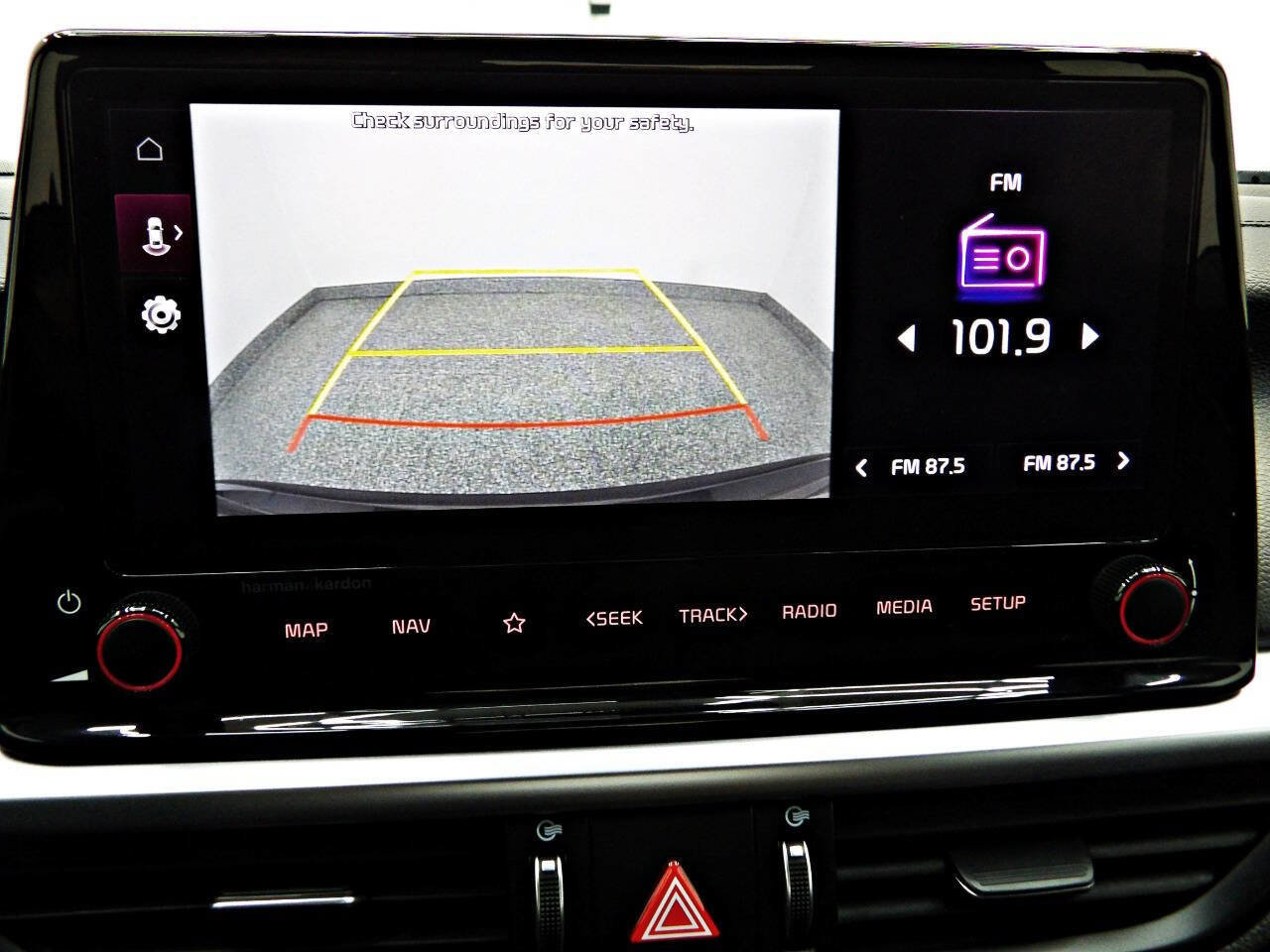 Used 2022 Kia Forte GT-Line w/ GT-Line Premium Package image 17