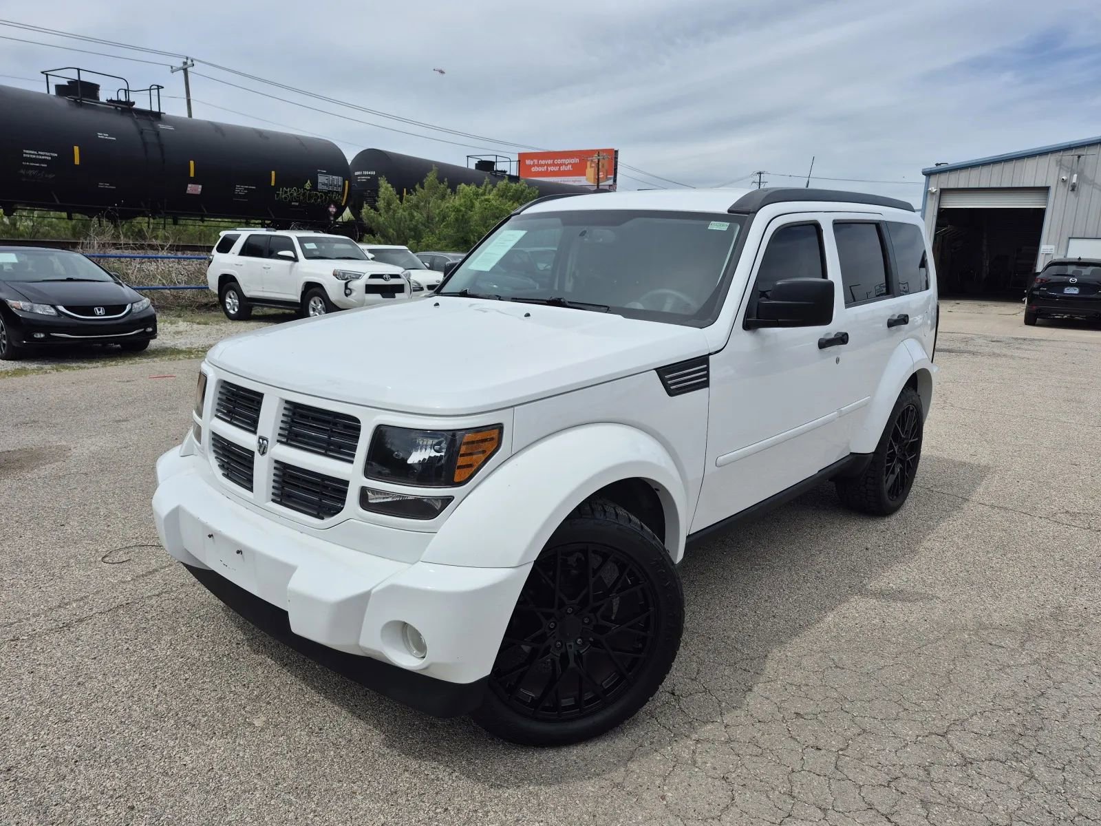 Used 2011 Dodge Nitro Heat RWD image 1