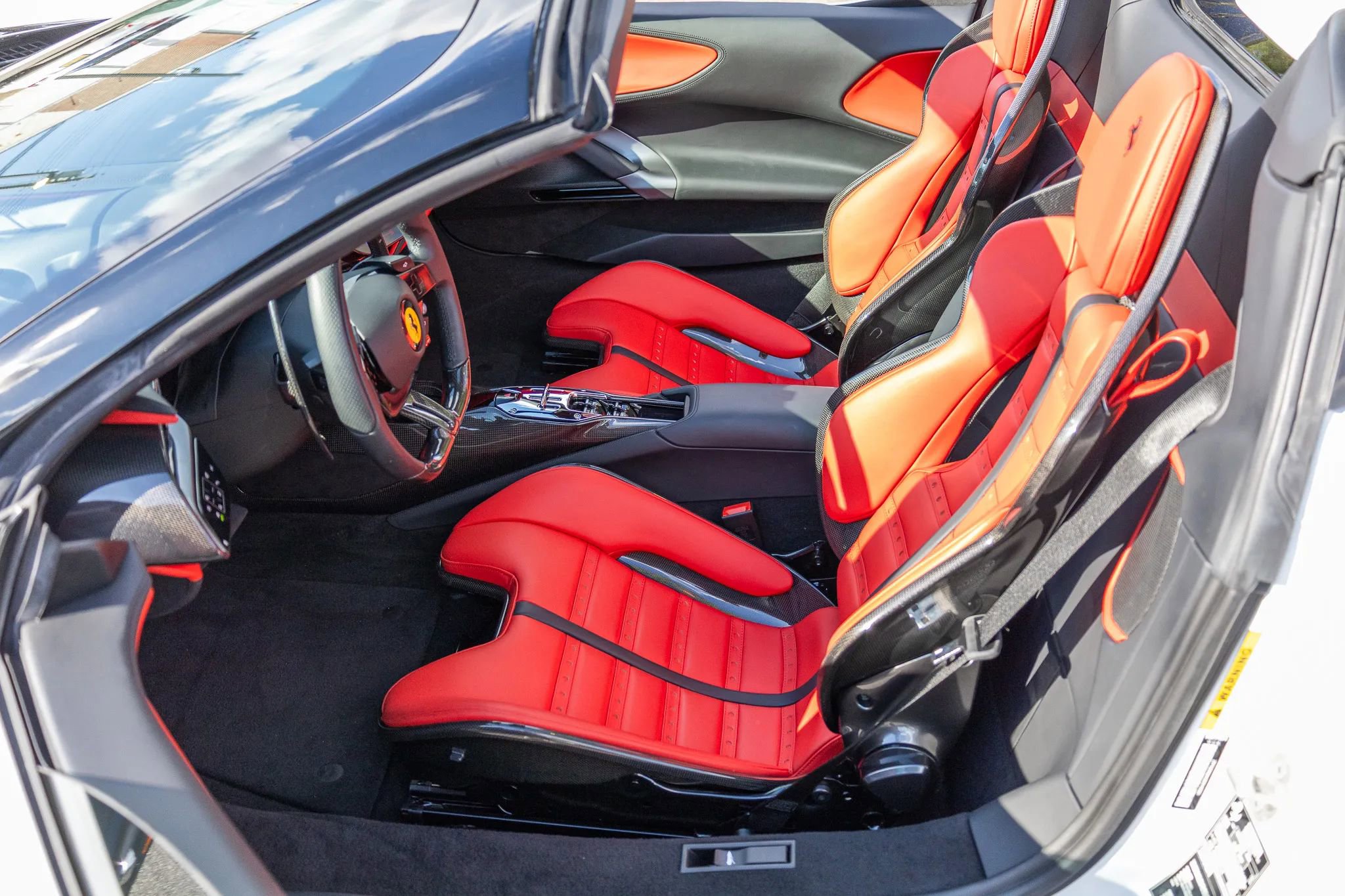 Used 2025 Ferrari SF90 Spider image 59