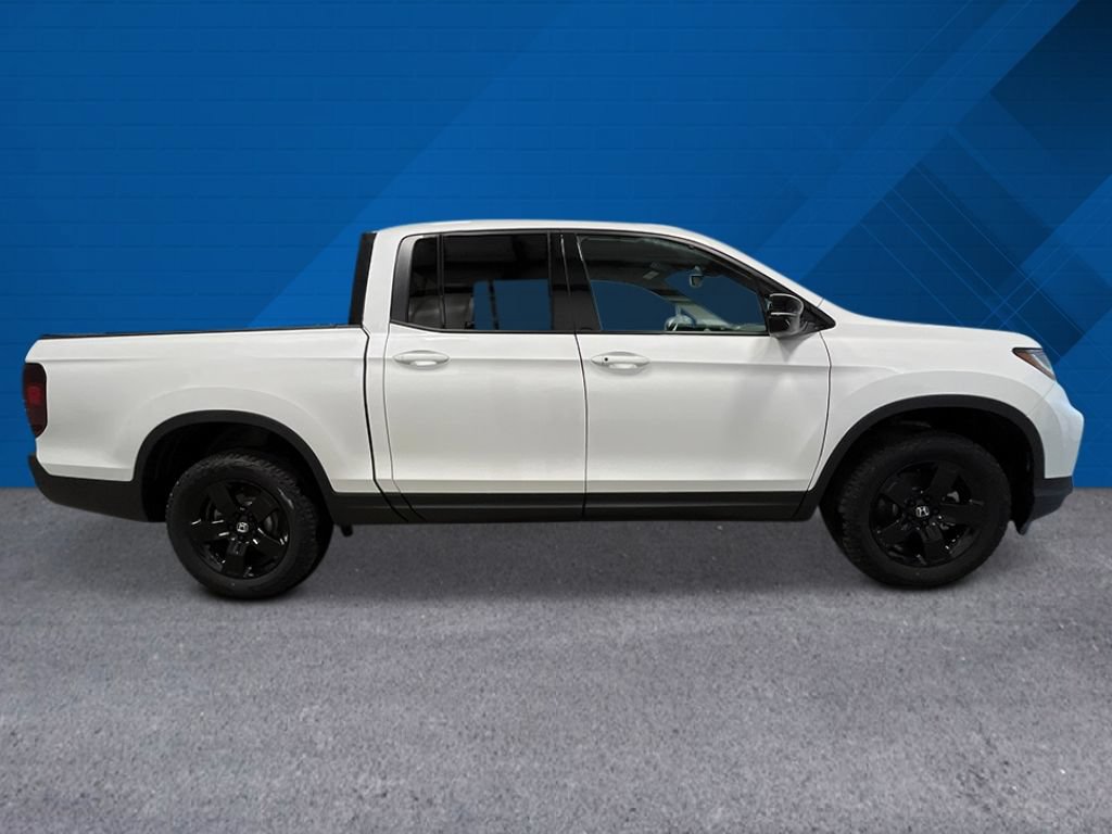 New 2026 Honda Ridgeline Black Edition image 2