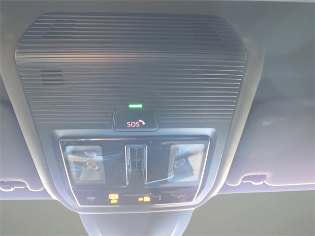 Used 2023 Volkswagen Golf R image 30