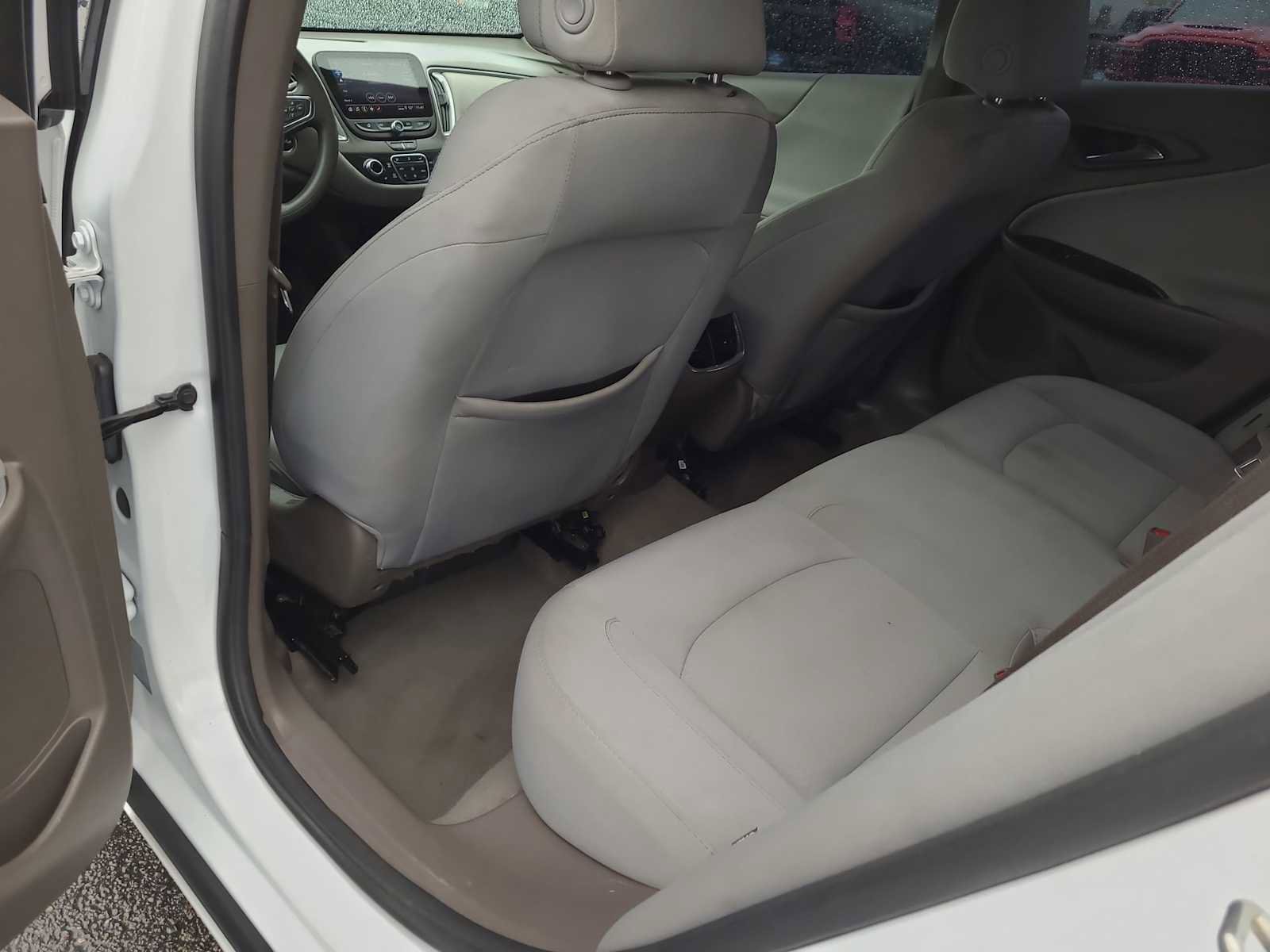 Used 2022 Chevrolet Malibu LT image 20