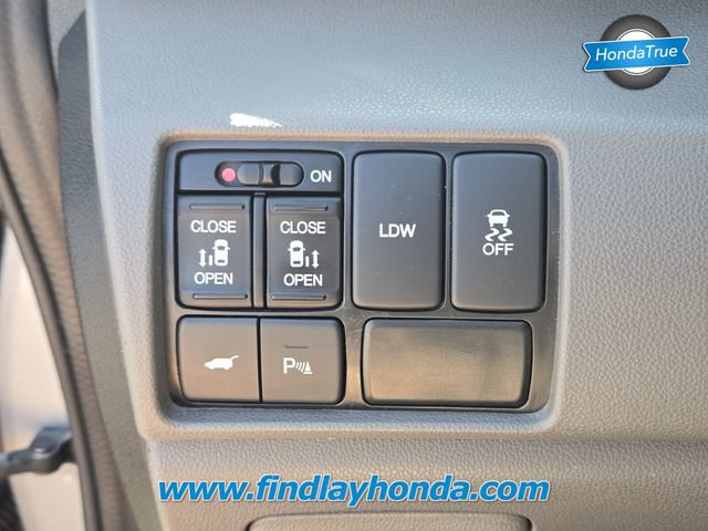 Used 2016 Honda Odyssey Touring Elite image 32