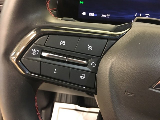 Used 2024 Chevrolet Traverse RS w/ LPO, Floor Liner Package image 30