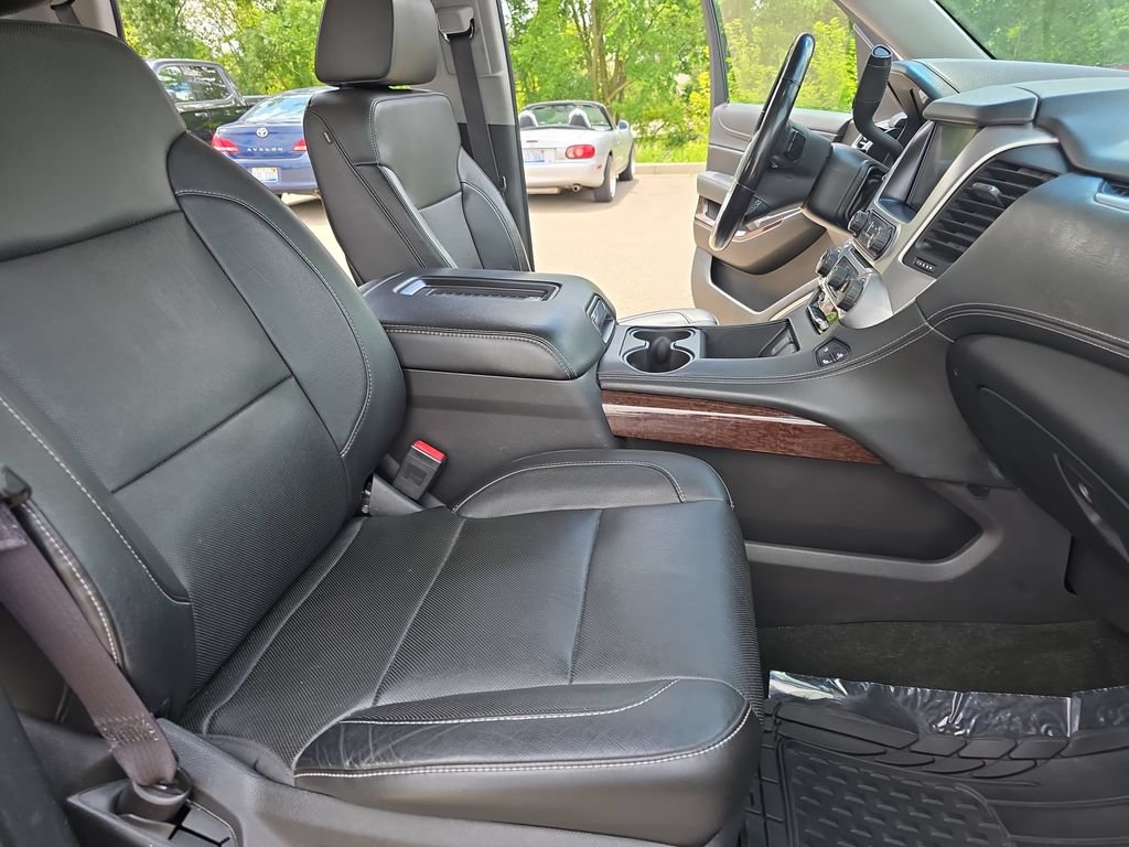 Used 2016 GMC Yukon SLT AWD/4WD image 10