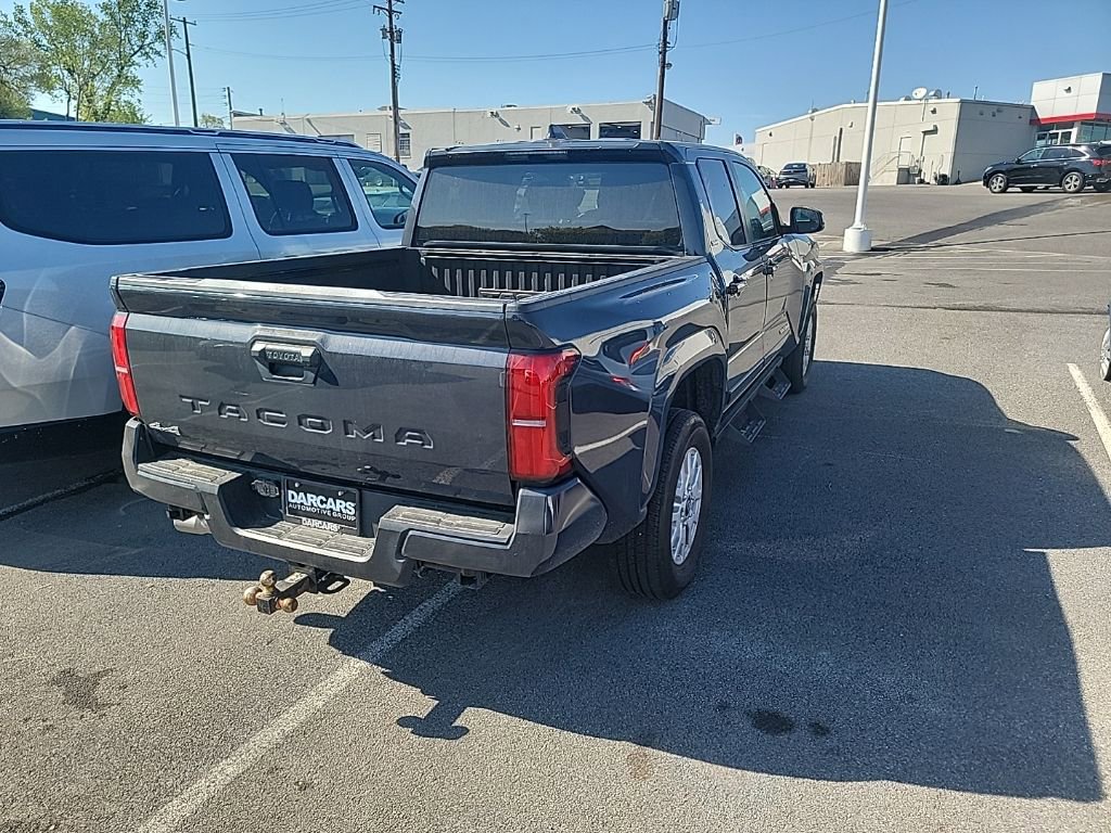 Used 2024 Toyota Tacoma SR5 AWD/4WD image 9