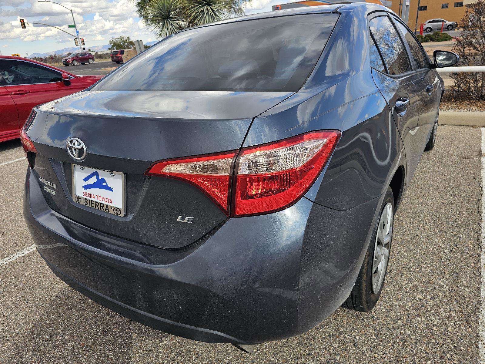 Used 2018 Toyota Corolla LE image 11