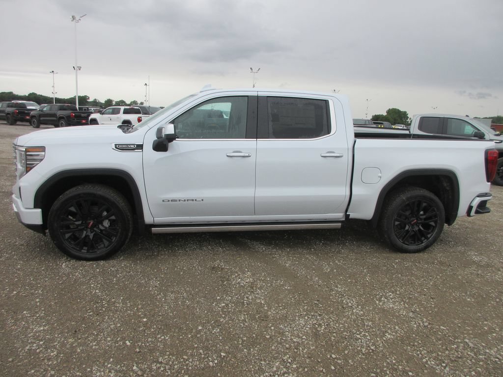 New 2026 GMC Sierra 1500 Denali w/ Denali Reserve Package AWD/4WD image 11
