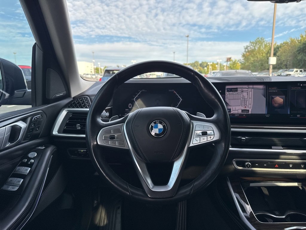 Used 2023 BMW X7 xDrive40i image 11