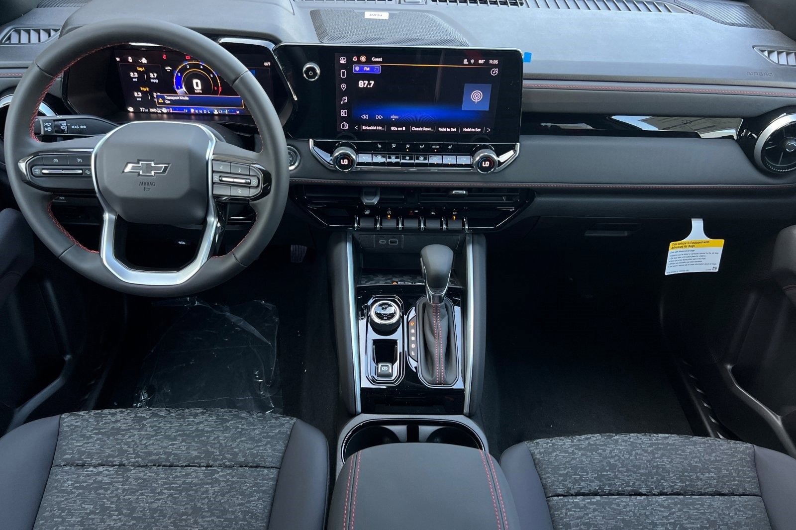 New 2025 Chevrolet Colorado Z71 w/ Midnight Edition image 15