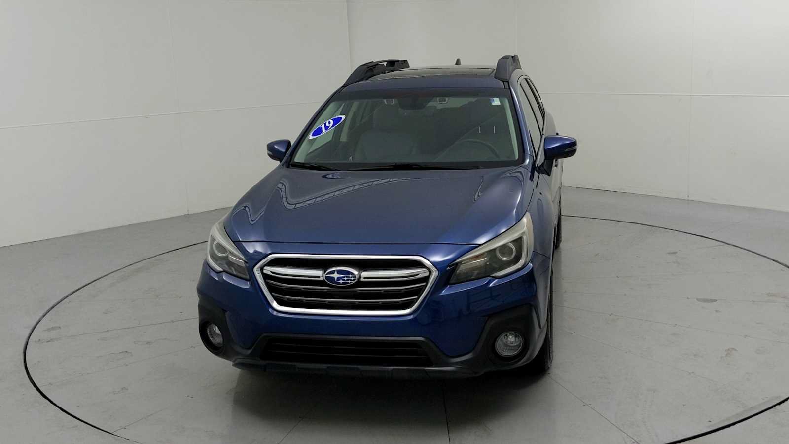 Used 2019 Subaru Outback 2.5i Limited AWD/4WD image 3