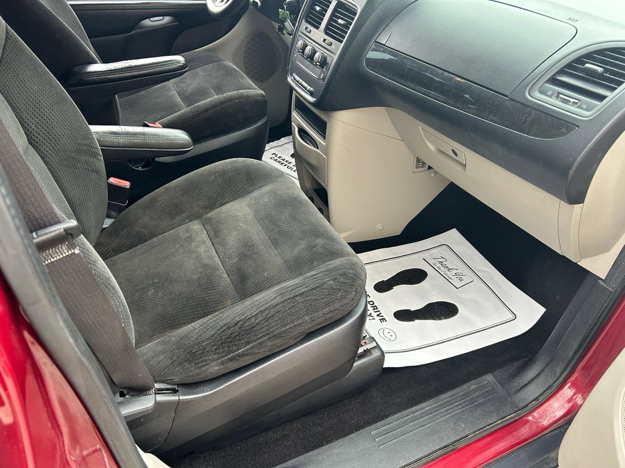 Used 2015 Dodge Grand Caravan American Value Package image 12