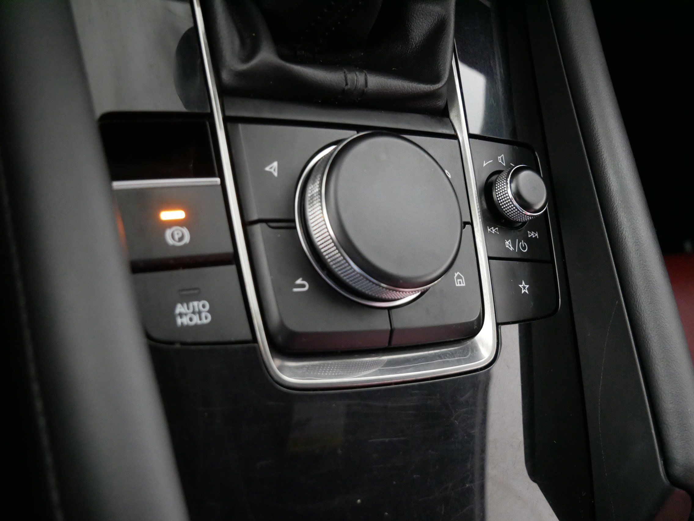 Used 2021 MAZDA MAZDA3 s image 32