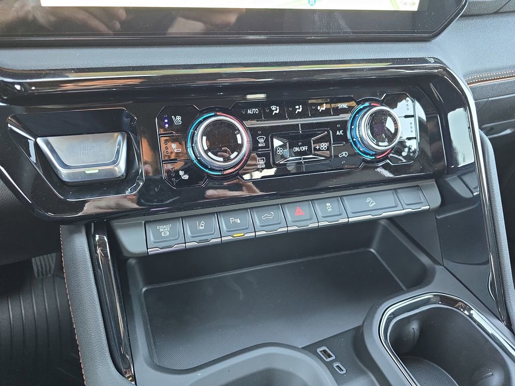 New 2026 GMC Sierra 2500 AT4 w/ AT4 Premium Plus Package AWD/4WD image 25