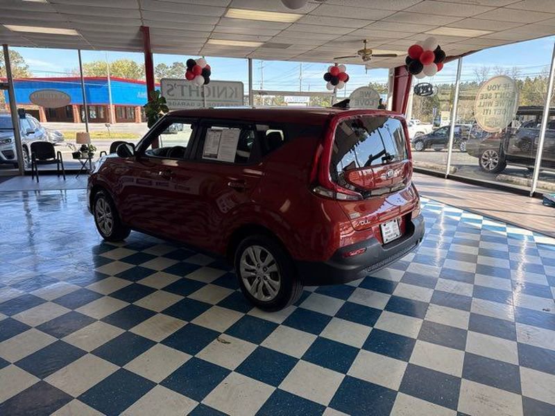 Used 2021 Kia Soul LX image 5