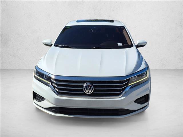 Used 2021 Volkswagen Passat 2.0T SE FWD image 2