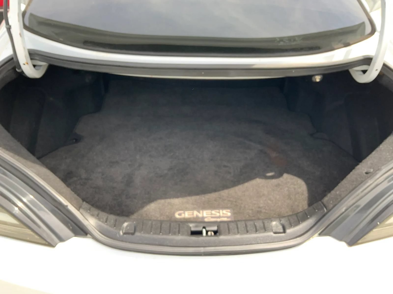 Used 2016 Hyundai Genesis Coupe 3.8 RWD image 20