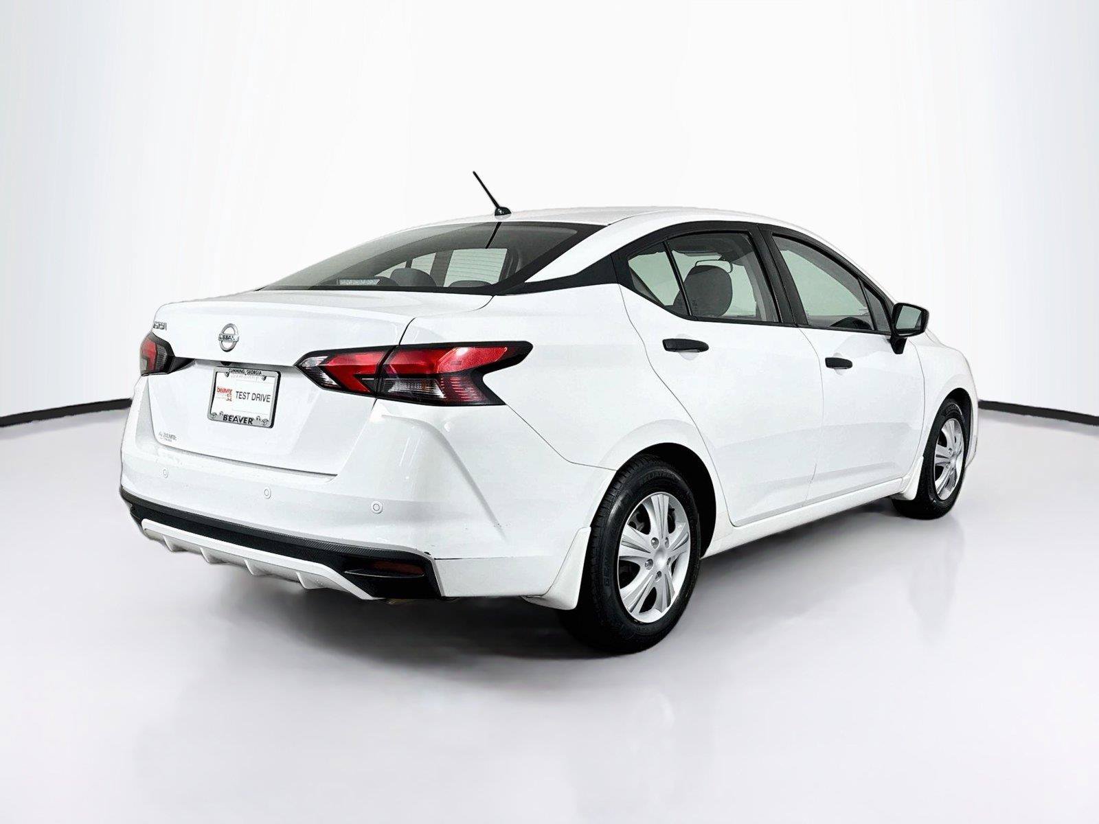 Used 2020 Nissan Versa S FWD image 2