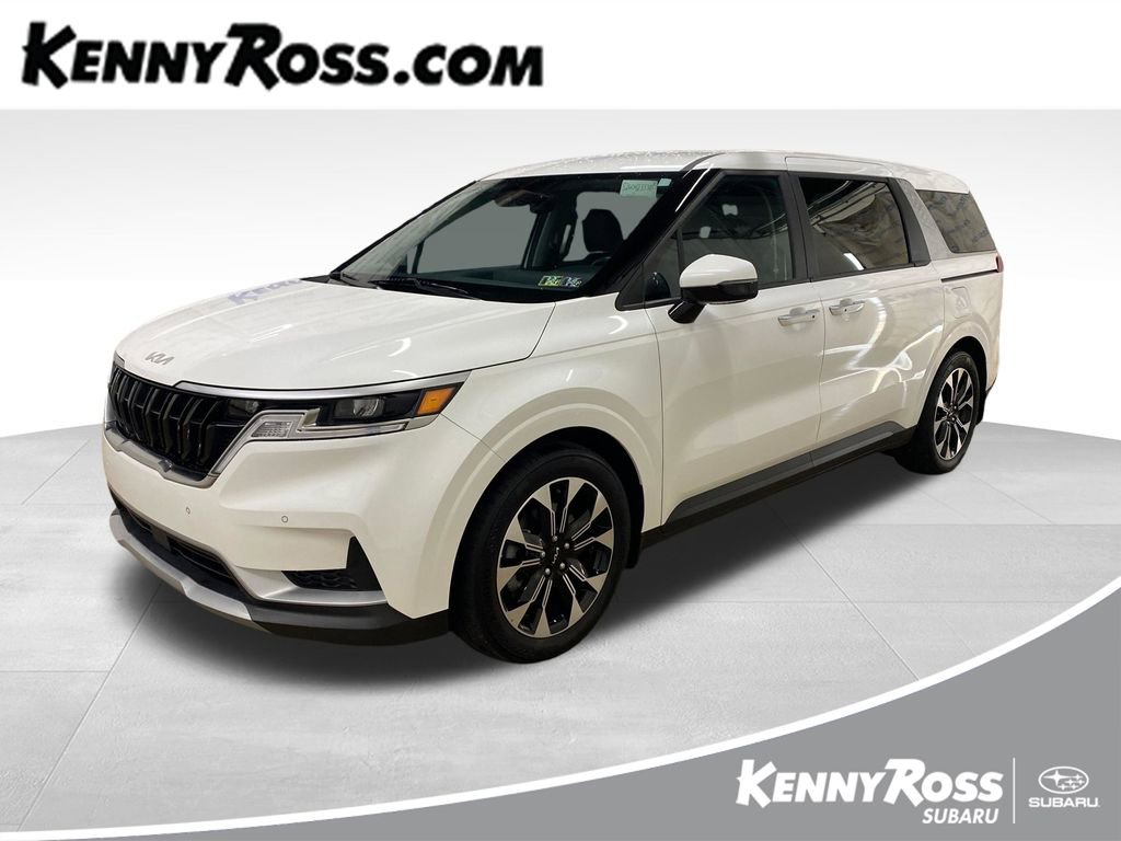 Used 2023 Kia Carnival EX FWD image 1