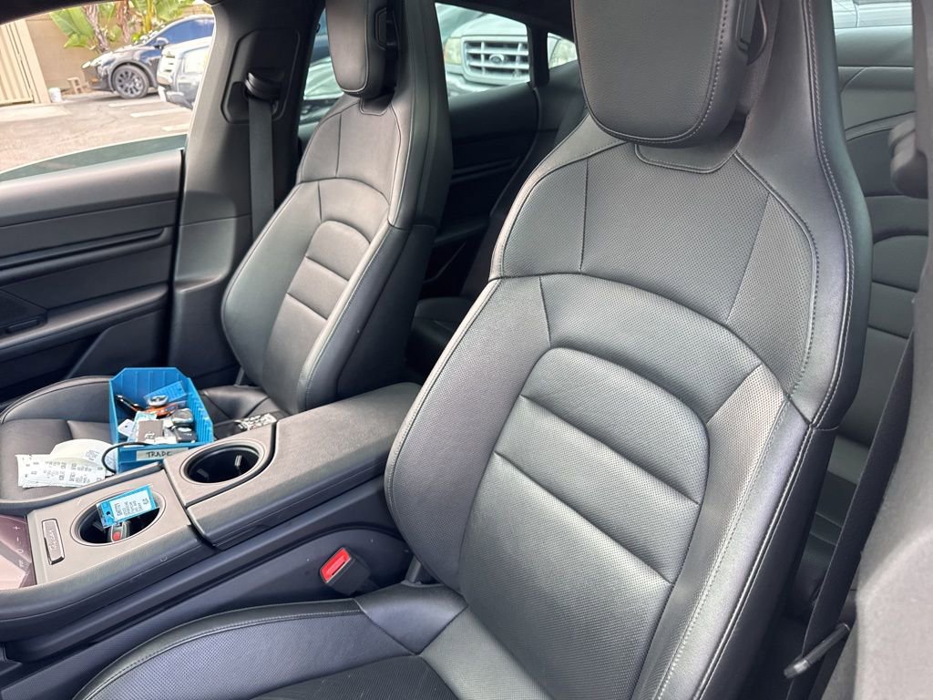 Used 2022 Porsche Taycan 4S image 6