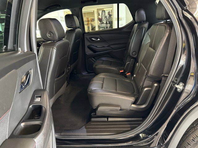 Used 2023 Chevrolet Traverse RS image 25